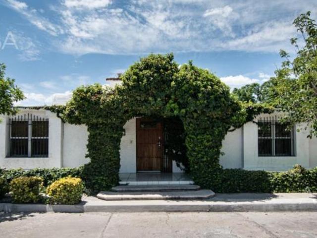 VENTA DE CASA EN COLONIA CENTRO DE CIUDAD CAMARGO