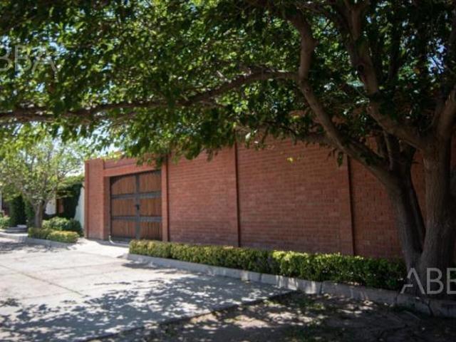 VENTA DE CASA EN COLONIA CENTRO DE CIUDAD CAMARGO