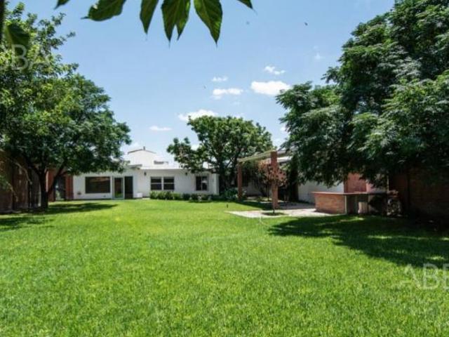 VENTA DE CASA EN COLONIA CENTRO DE CIUDAD CAMARGO