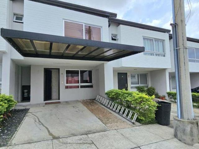 VENTA DE CASA EN EL CRISOL VILLASOL