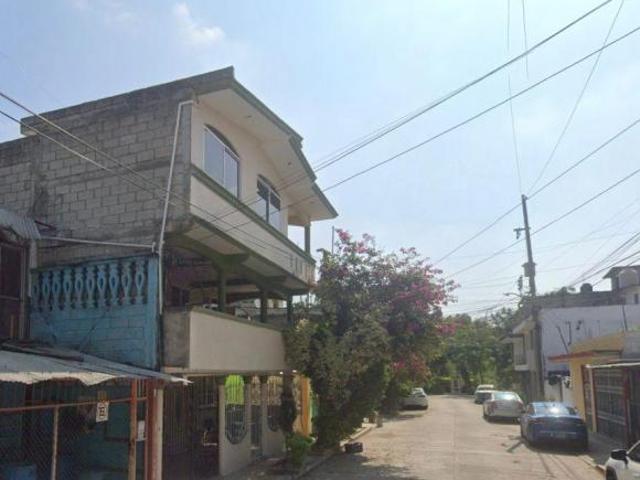 VENTA DE CASA EN EL FRACCIONAMIENTO LA FLORESTAPOZA RICA DE HIDALGO