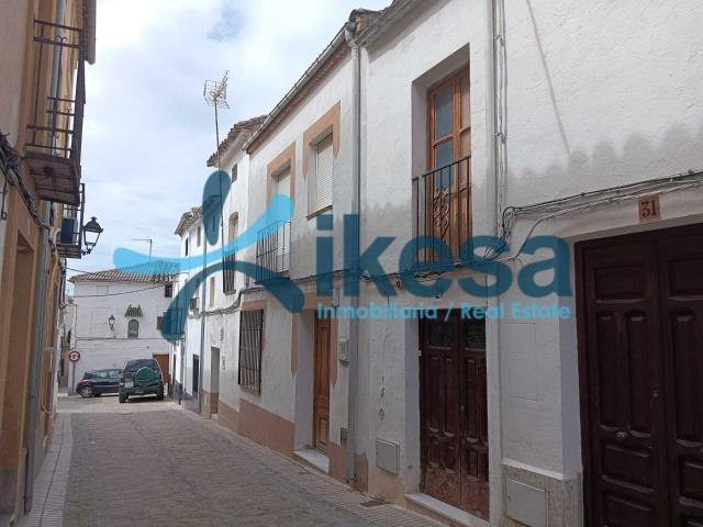 Casa en venta en Ibros, Andalucía