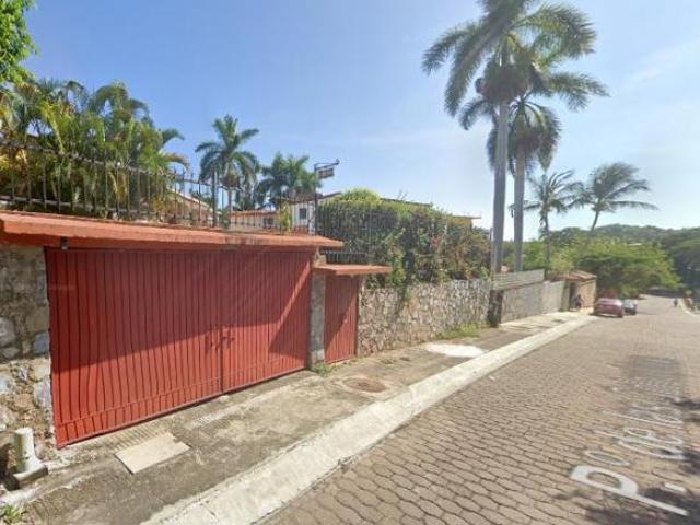 VENTA DE CASA EN IXTAPA ZIHUATANEJO COLONIA LAS BRISAS