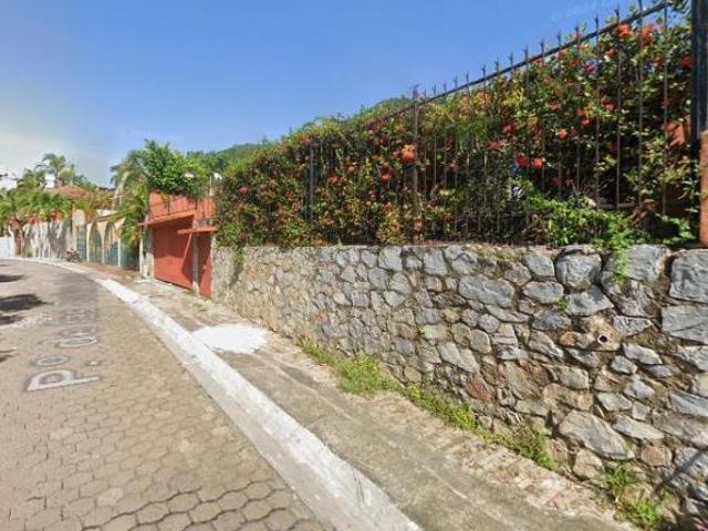 VENTA DE CASA EN IXTAPA ZIHUATANEJO COLONIA LAS BRISAS