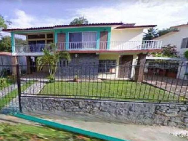 VENTA DE CASA EN IXTAPA ZIHUATANEJO COLONIALAS BRISAS