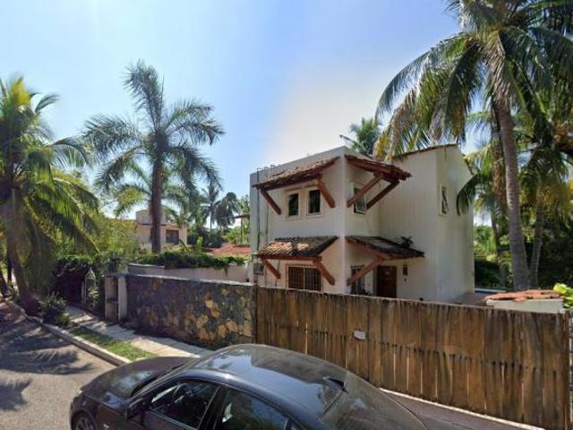 VENTA DE CASA EN IXTAPA ZIHUATANEJO GUERRERO