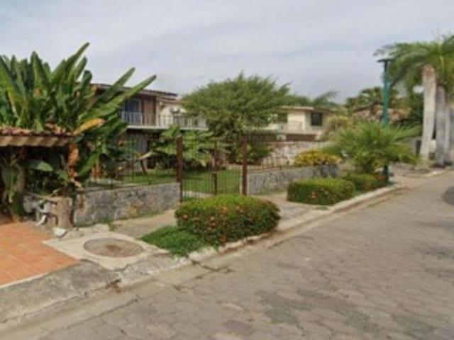 Casa en venta en Ixtapa Zihuatanejo, Zihuatanejo de Azueta