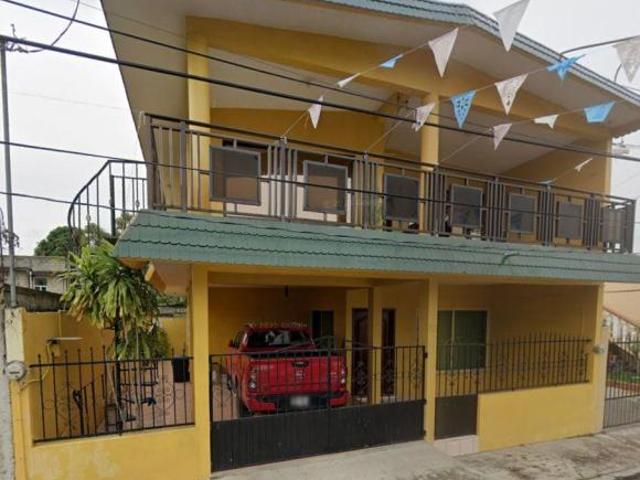 VENTA DE CASA EN LA COLONIA DIVISION DE ORIENTE POZA RICA DE HIDALGO VERACRUZ