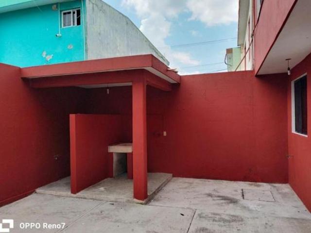 VENTA DE CASA EN LA COLONIA REVOLUCION EN POZA RICA, VERACRUZ