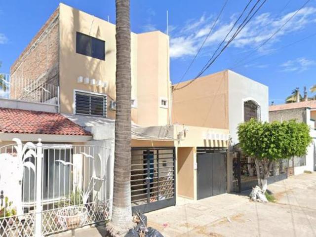 VENTA DE CASA EN LAGOS DEL COUNTRY, TEPIC, NAYARIT