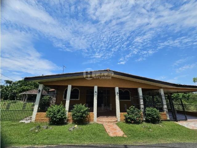 Casa venta en Las Tablas, Changuinola