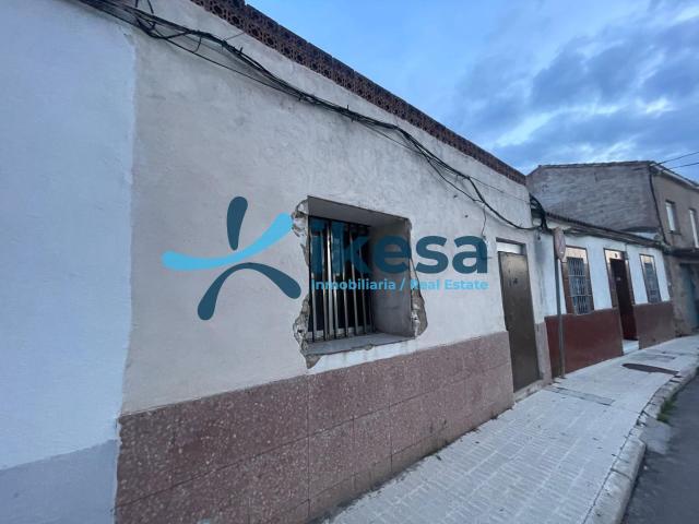 Casa en venta en Linares, Andalucía