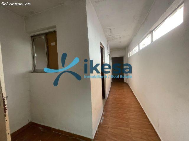 Casa en venta en Linares, Andalucía