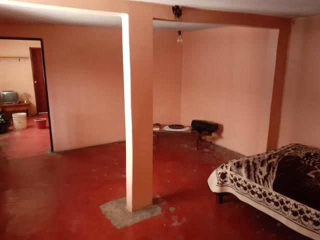 Venta de Casa en Metepec San Miguel Totocuitlapilco 1 nivel Para remodelar