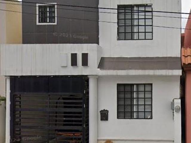 Venta de casa en Nuevo León, Col. Lomas Altas Sector 3