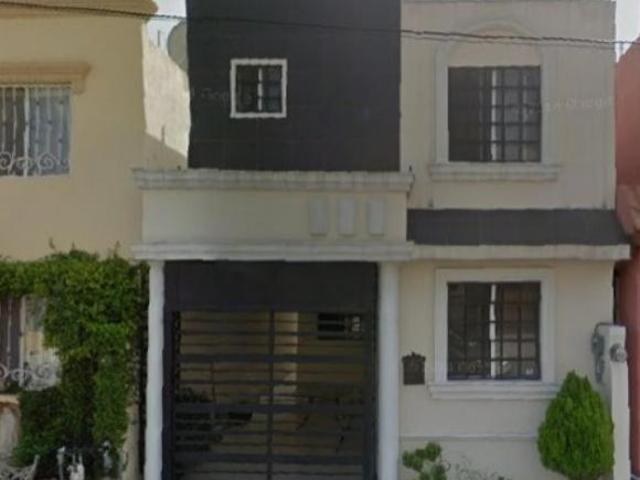 Venta de casa en Nuevo León, Col. Lomas Altas Sector 3