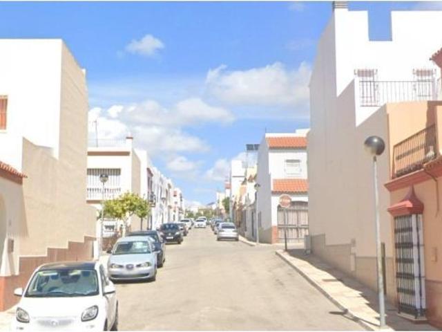 Casa en venta en Paradas, Andalucía