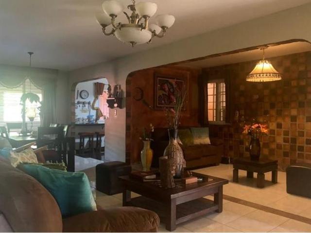 Venta de casa en paseo miramar, la chorrera