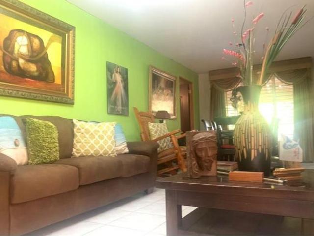 Venta de casa en paseo miramar, la chorrera