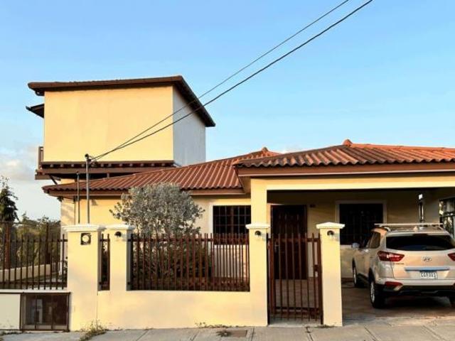 VENTA DE CASA EN PENONOME CON 4 RECAMARAS