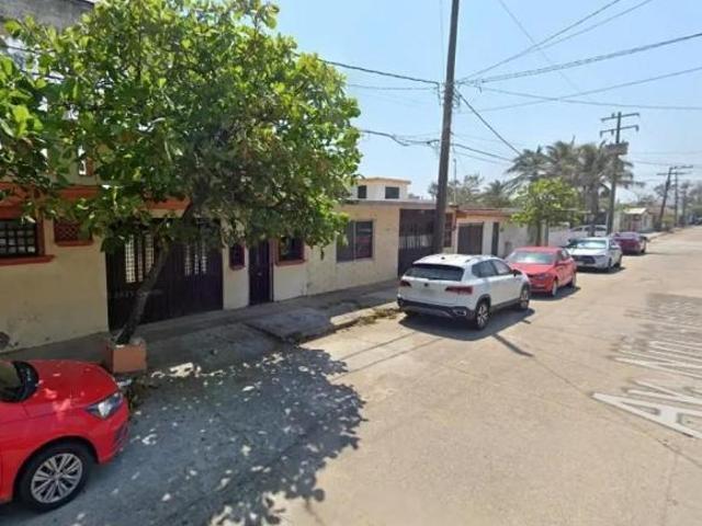Casa en venta en Coatzacoalcos, Veracruz