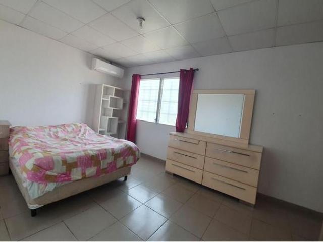 Venta de casa en praderas del campo, la chorrera