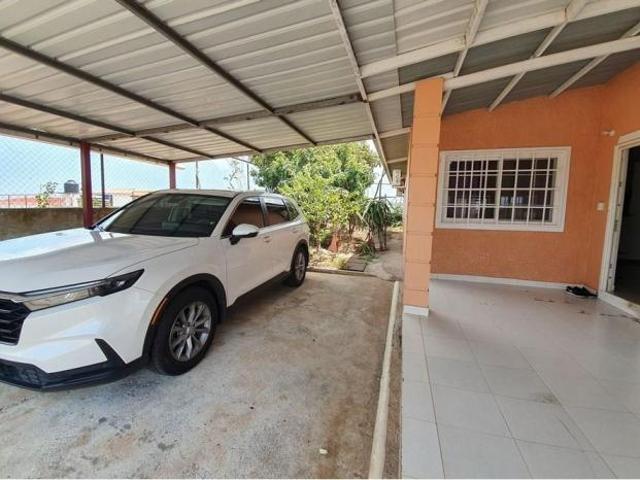 Venta de casa en praderas del campo, la chorrera