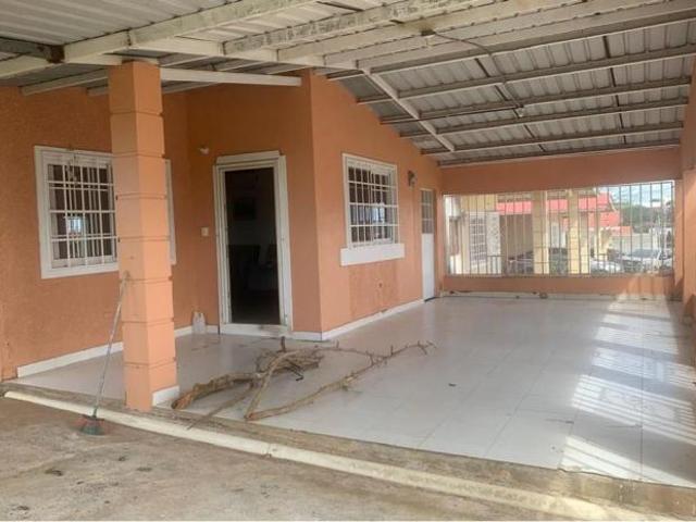 Venta de casa en praderas del campo, la chorrera