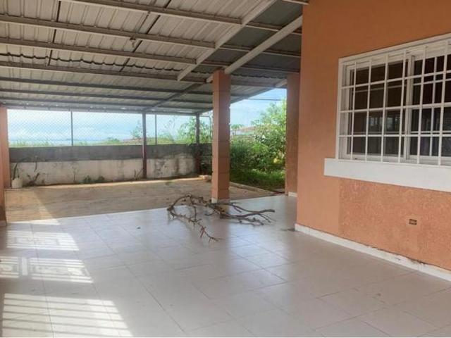 Venta de casa en praderas del campo, la chorrera
