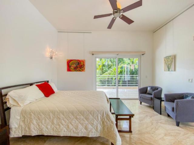 Venta de casa en Punta Barco Resort, San Carlos