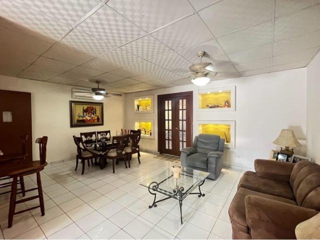 Venta de casa en Residencial Las Lomas, Villa Lucre