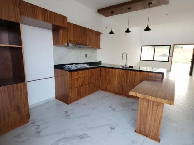 Venta de Casa en Residencial Punto Lomas