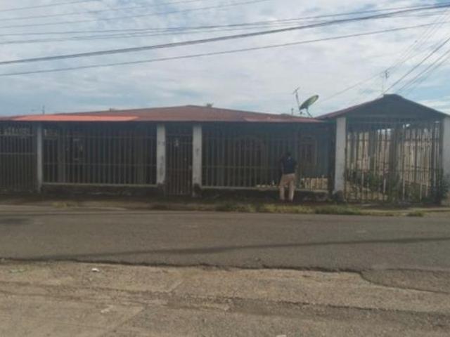 Venta de casa en san cristóbal, chepo