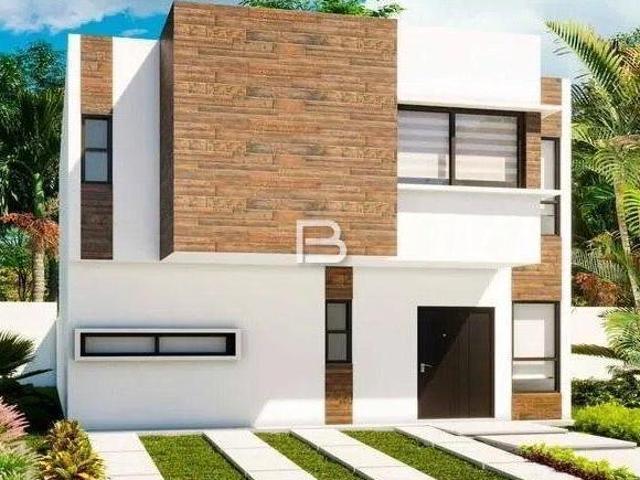 Venta De Casa En Sayab Residencial Sobre Av. Huayacán