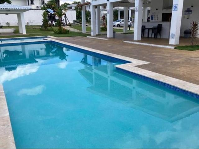Venta de casa en senderos costa verde, la chorrera