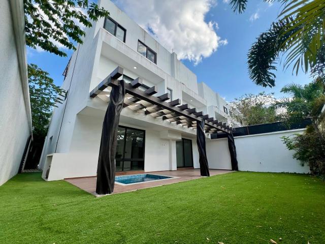 Casa en venta en Temozón, Yucatán