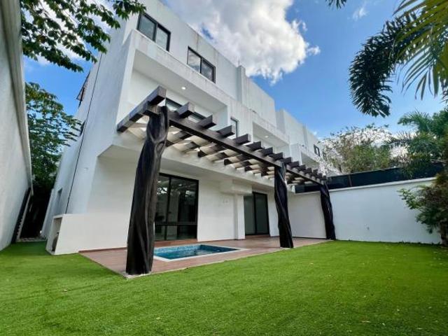 Venta de Casa en Temozon Norte