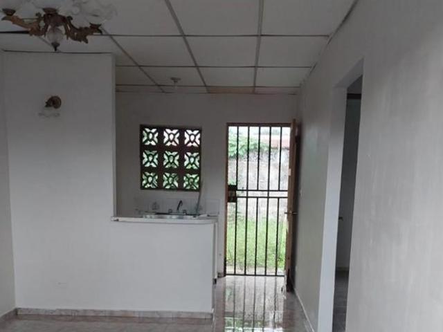 Venta de casa en torremolinos, tocumen