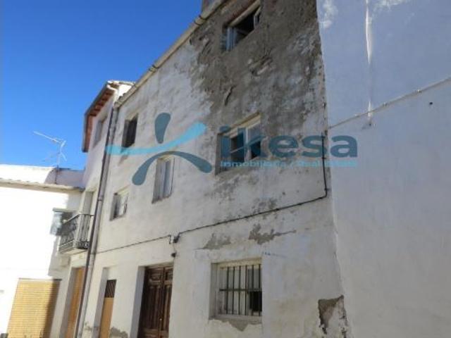 Casa en venta en Torres, Andalucía