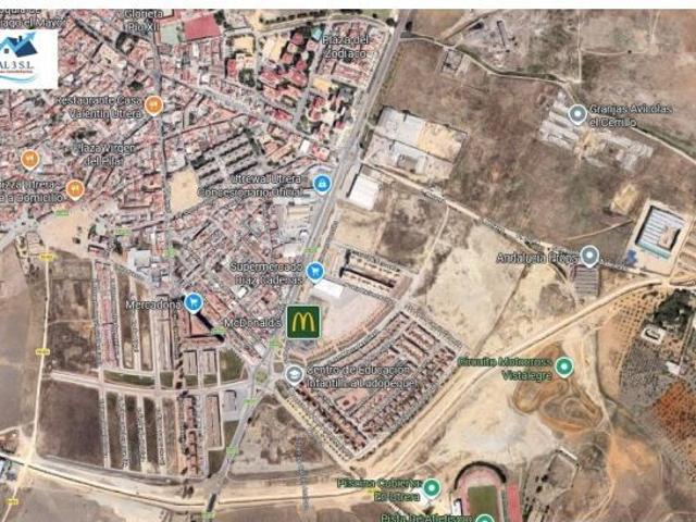 Casa en venta en Utrera, Andalucía