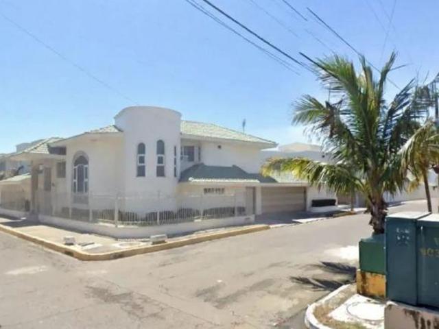 VENTA DE CASA EN VERACRUZ BOCA DEL RIO FRACCIONAMIENTO COSTA DE ORO