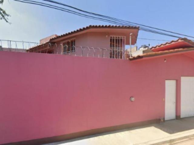 Casa en venta en Santa Cruz Xoxocotlán, Oaxaca