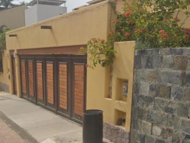 Casa en venta en Ixtapa Zihuatanejo, Zihuatanejo de Azueta