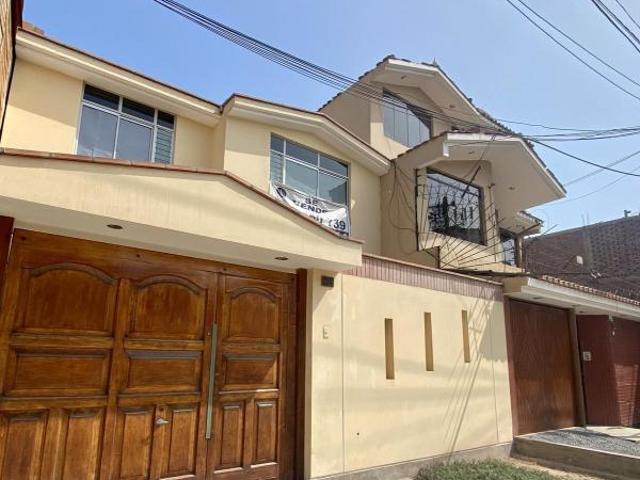 Casa venta en La Perla, Callao