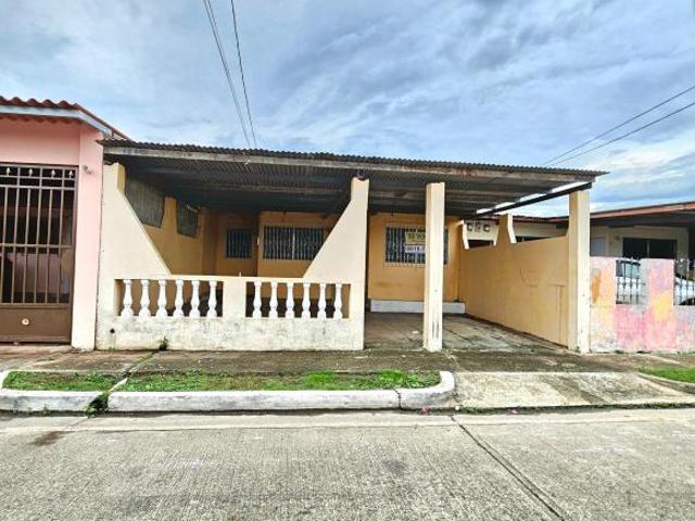 Venta de casa Mañanitas Tocumen Residencial Santa Monica