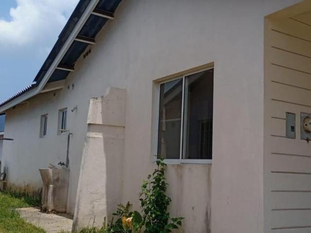 Venta de casa reposeída en arraiján, vista alegre