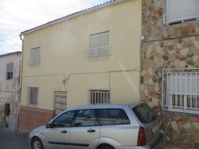 Casa en venta en Huelma, Andalucía