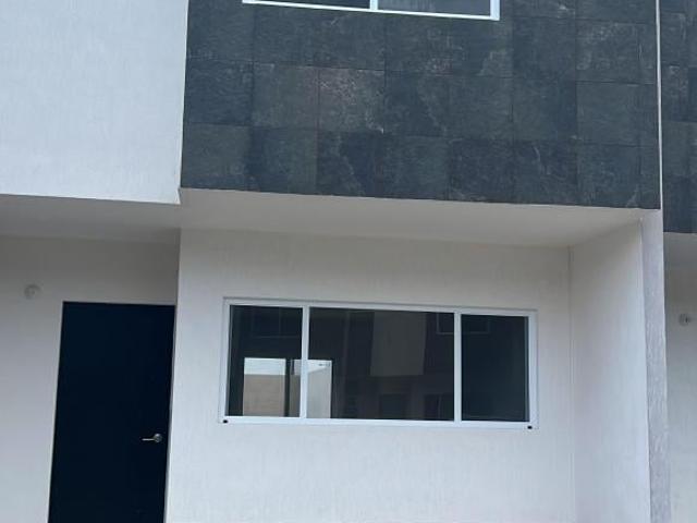 VENTA DE CASAMODELO TABACHIN, EN POLIGONO SUR DE CANCUN