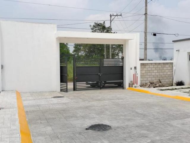 VENTA DE CASAS NUEVAS EN POZA RICA AV PAPANTLA COL JARDINES