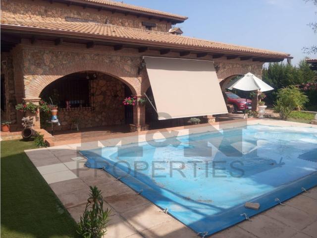 Villa en venta en Alange